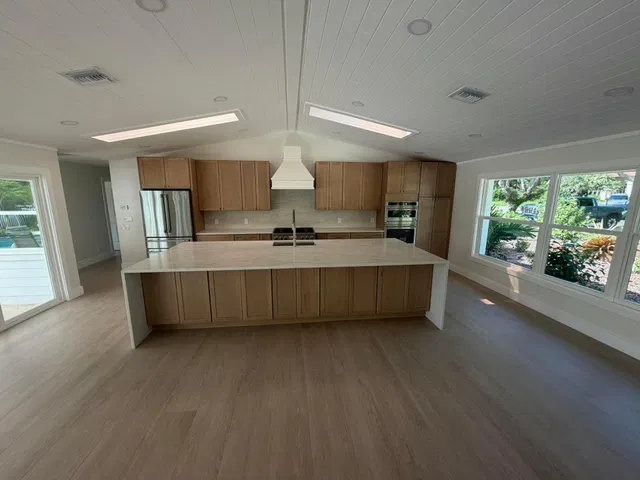 Residence photo 2