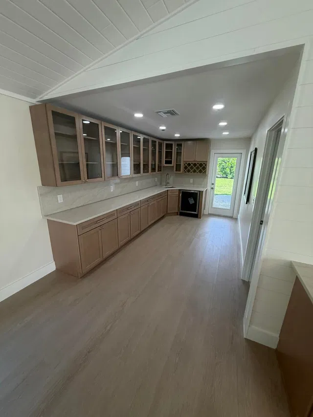 Residence photo 3