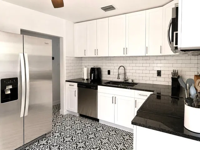 Residence photo 3