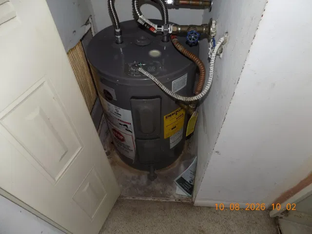 Unit 106 photo 5