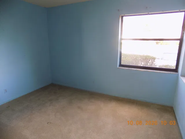 Unit 106 photo 8