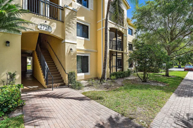 Unit 205 photo 2