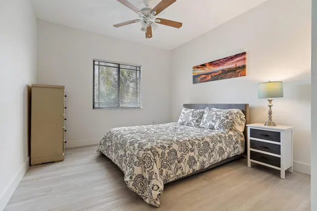 Unit 205 photo 16