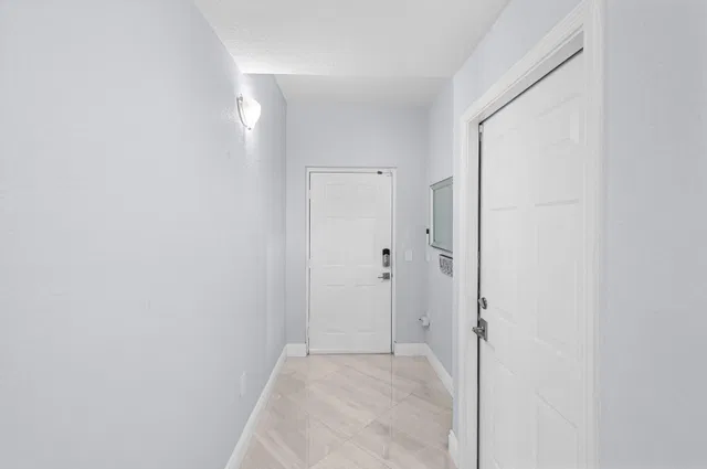 Unit 102 photo 14
