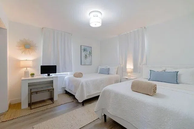 Residence photo 17