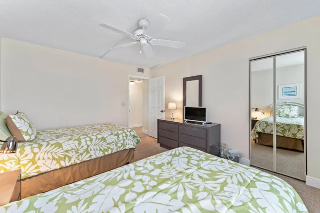 Unit B406 photo 20