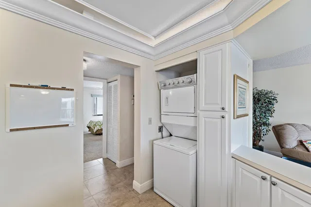 Unit B406 photo 23