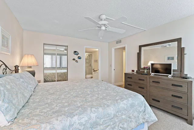 Unit B406 photo 25