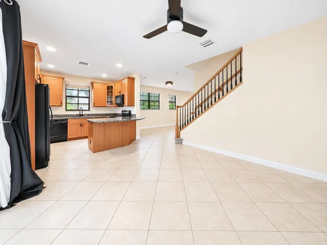 Residence photo 11