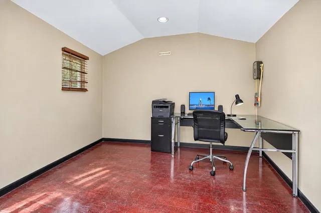 Residence photo 11