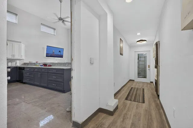 Residence photo 24
