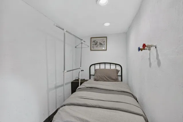 Residence photo 28