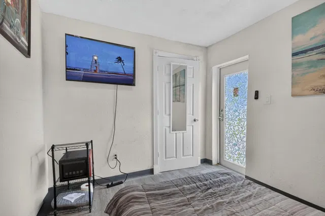 Residence photo 34