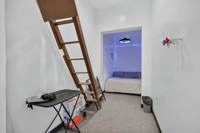 Residence photo 35