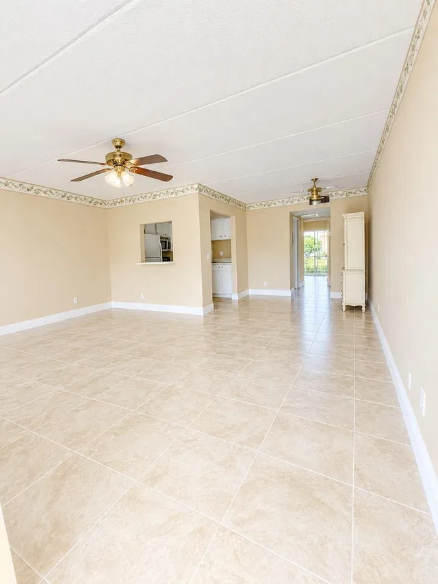 Unit 215 photo 2