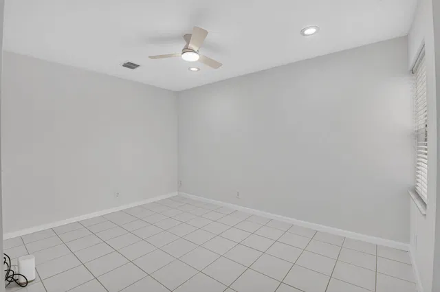  Residence photo 6