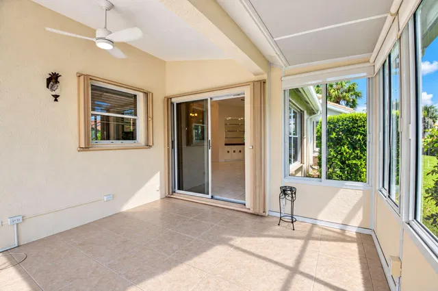  Residence photo 33