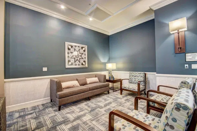 Residence photo 72
