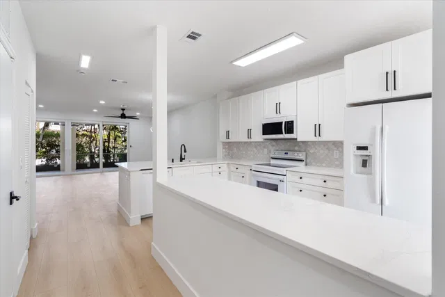 Residence photo 2
