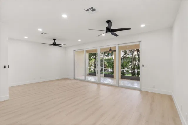 Residence photo 9