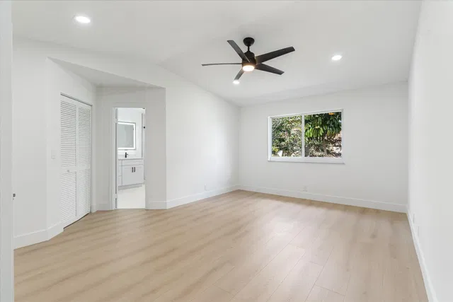 Residence photo 17