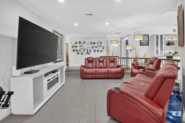  Residence photo 18