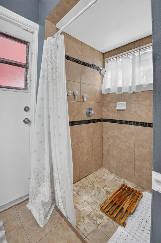  Residence photo 35