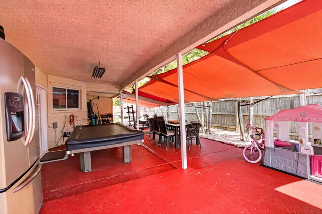  Residence photo 49