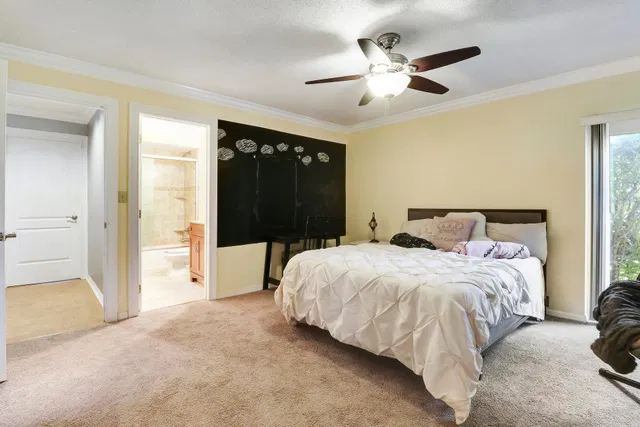 Residence photo 39