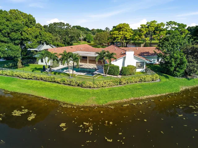 Residence photo 2