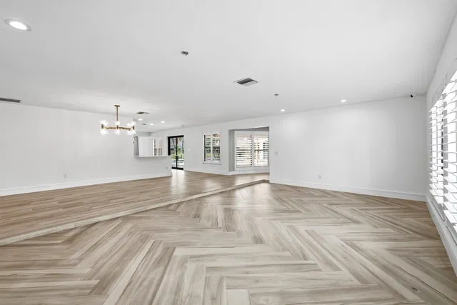 Residence photo 9