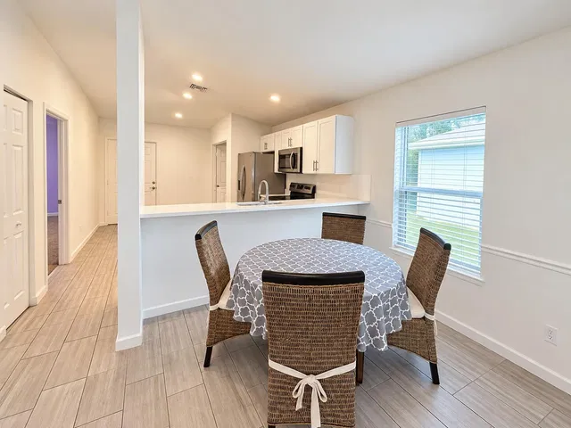 Residence photo 8