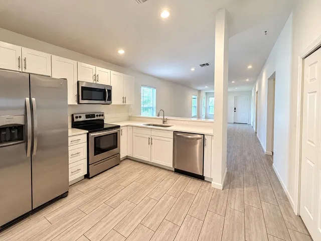 Residence photo 11