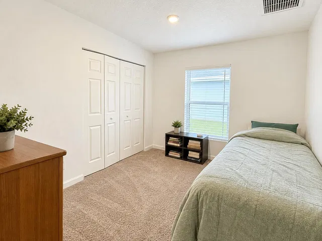 Residence photo 18