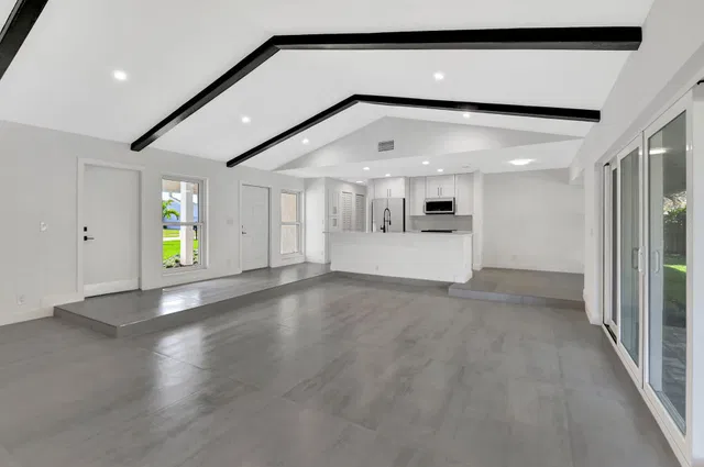 Residence photo 9