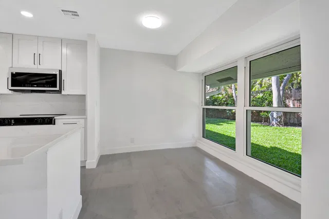Residence photo 11