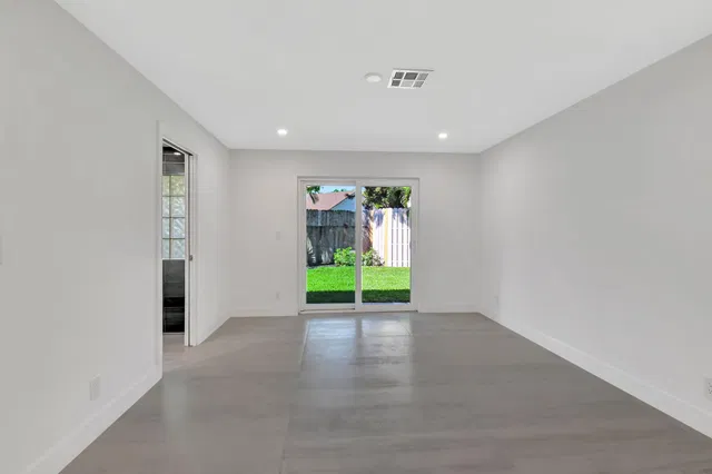 Residence photo 14