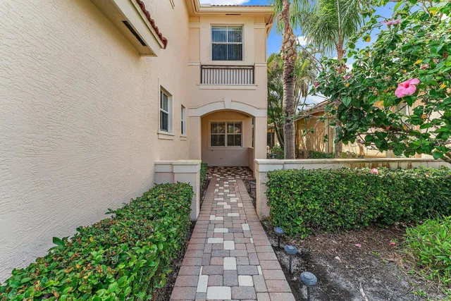 Residence photo 5