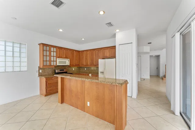 Residence photo 15