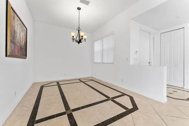 Residence photo 26