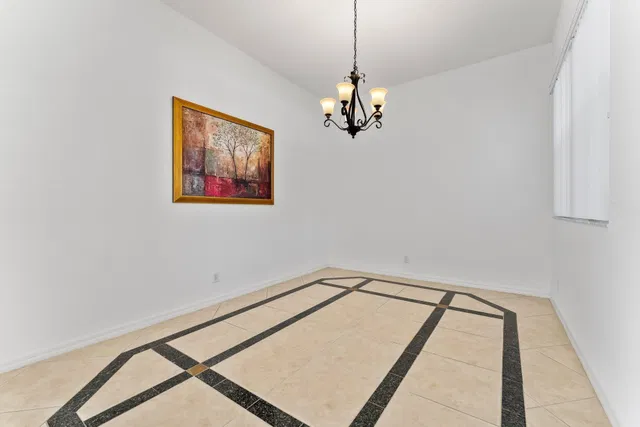 Residence photo 27