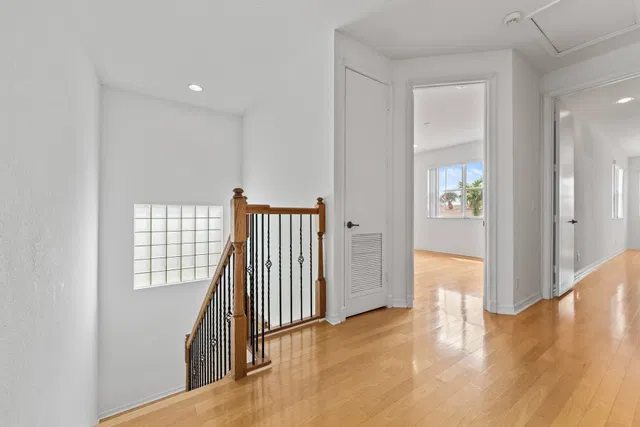 Residence photo 30