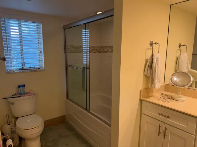  Unit 103 photo 4