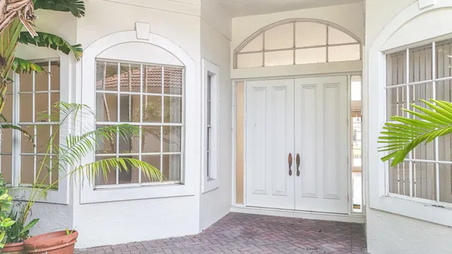 Residence photo 3
