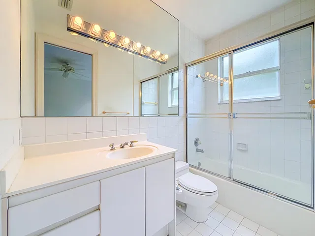 Residence photo 24