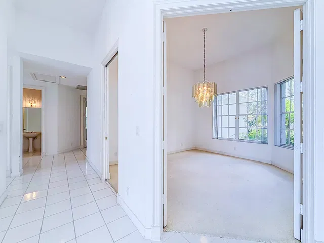 Residence photo 29