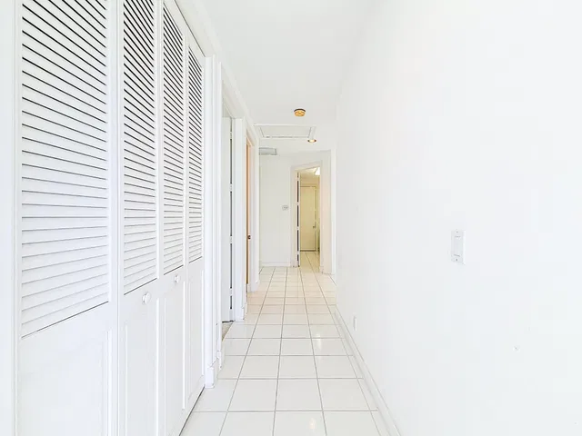 Residence photo 36