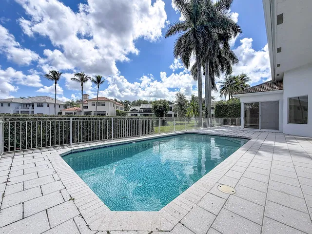 Residence photo 45