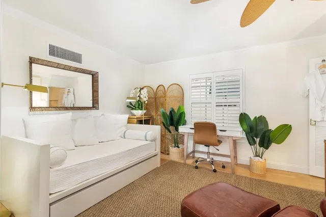 Residence photo 14
