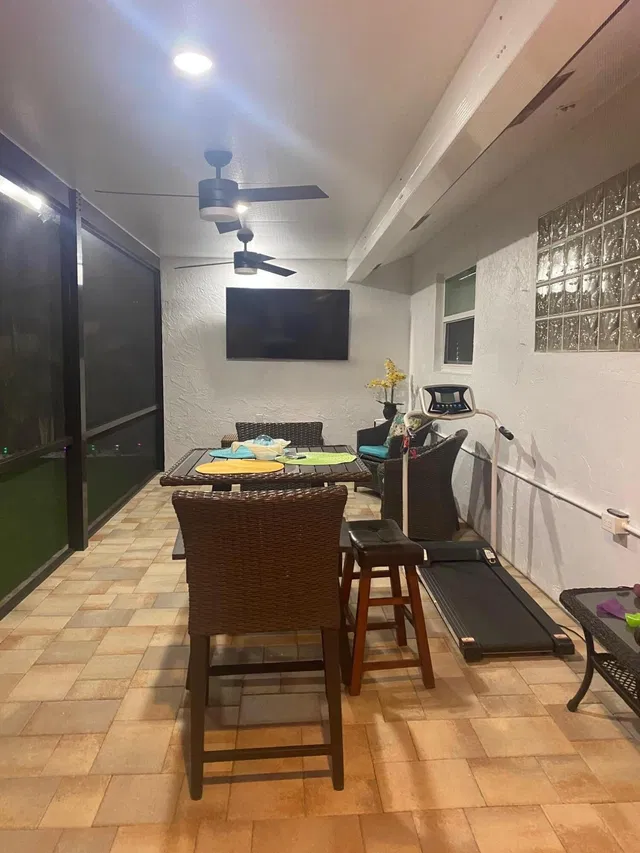 Residence photo 14